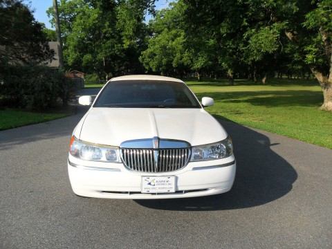 1999 Lincoln Town Car limousine for sale