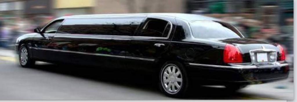 2005 Lincoln Town Car 120 Stretch Limousine