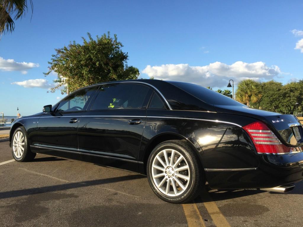 2011 Maybach 62S Partition W/translucent Panorama Roof 62S