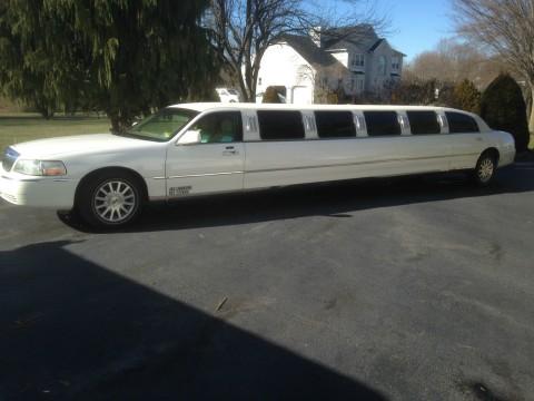 2007 Lincoln Town Car Limousine for sale