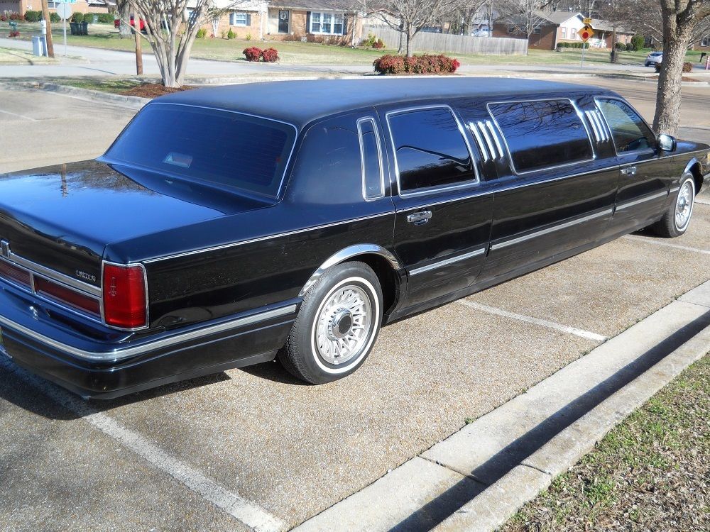 1995 Lincoln Town Car Limo