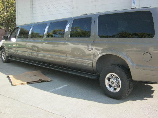 2003 Ford Excursion Limousine Strech