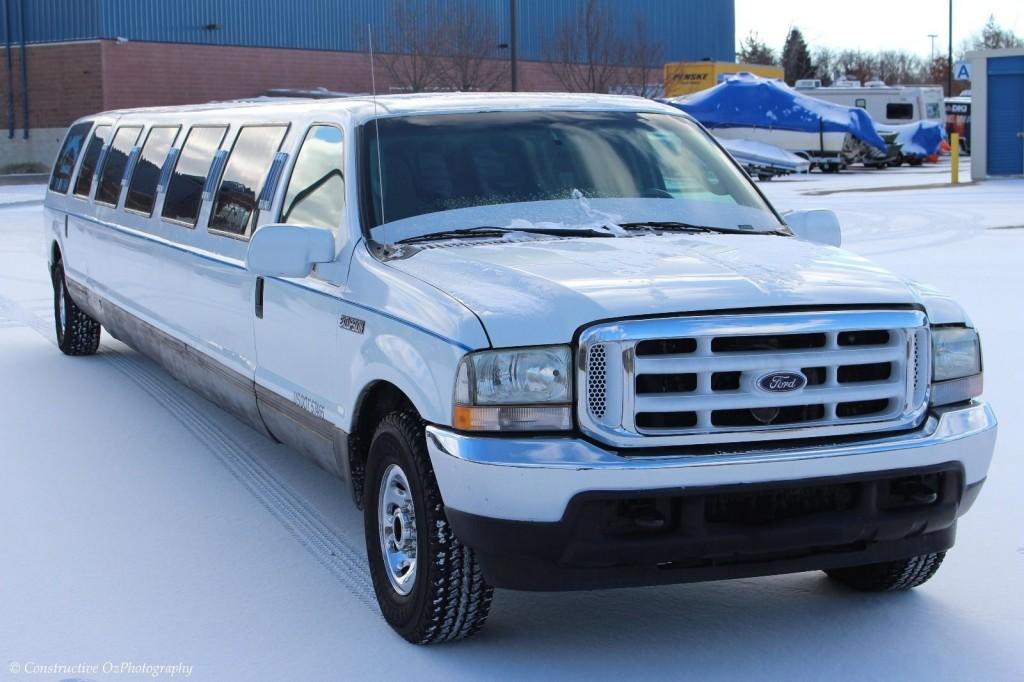 2003 Ford Excursion stretch limousine