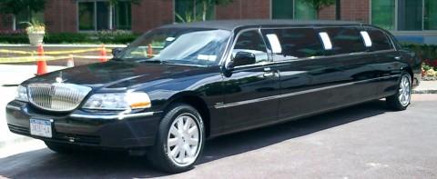 2004 Black Lincoln 120&#8243; Stretch Limousine 8 Pass Royal Coach Builder of New York for sale