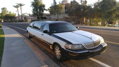 2006 Lincoln Town Car Tuxedo Stretch Limousine by Tiffany for sale