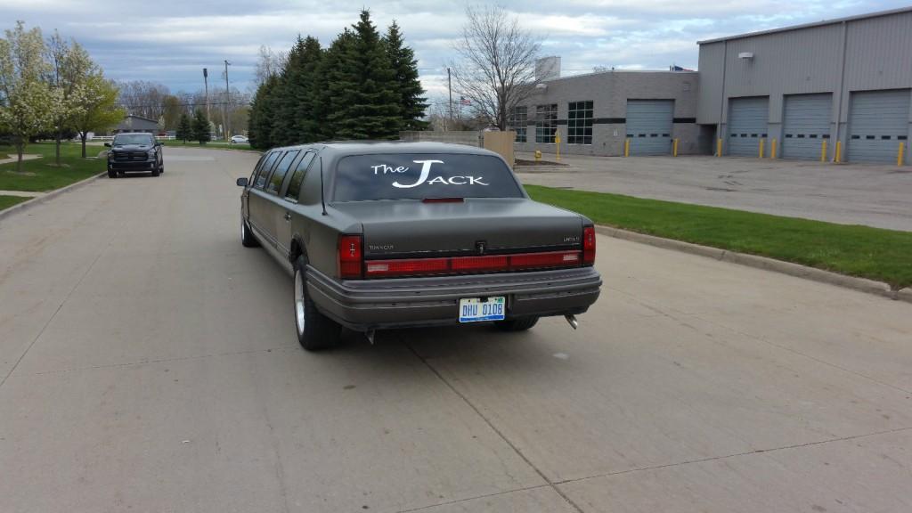 1994 Lincoln Town Car Limo