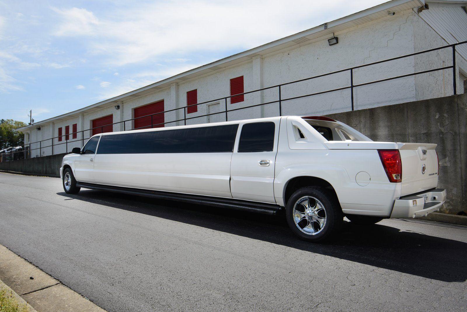 Cadillac Escalade Limousine