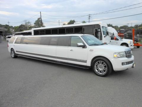 2007 Lincoln Navigator Limousine for sale
