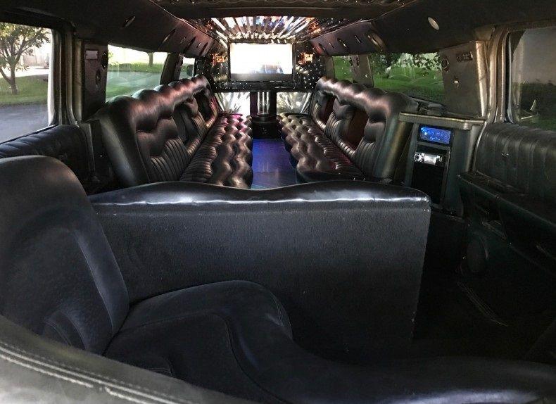 Lots of updates 2006 Hummer H2 limousine