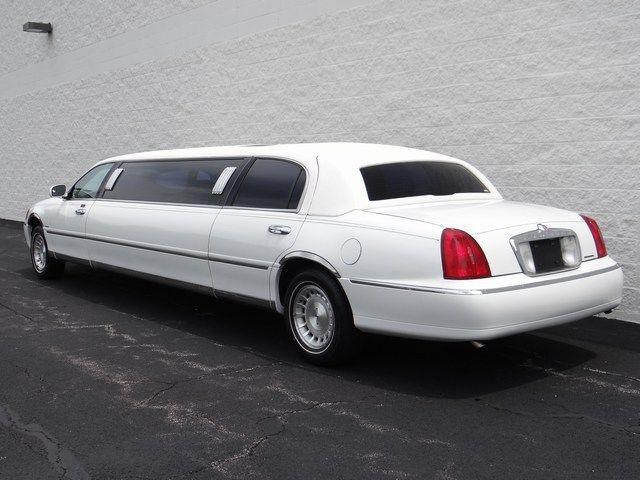 Overall nice shape 1999 Lincoln Town Car Krystal Koach limousine