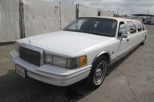 Surface rust 1991 Lincoln Town Car Executive limousine