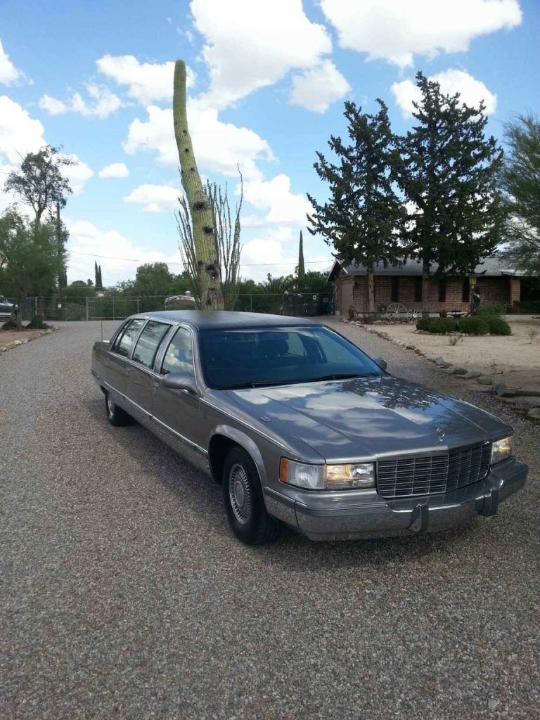 amazing condition 1996 Cadillac Fleetwood Limousine