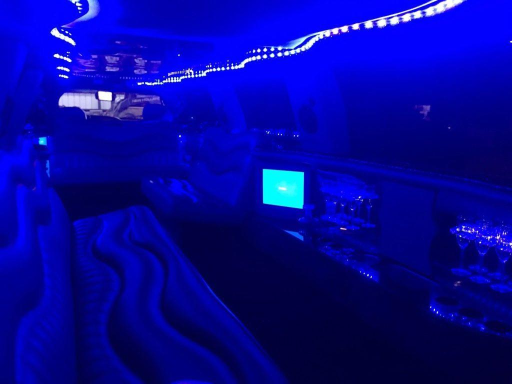 LED lights 1999 Lincoln Navigator Stretch Limousine G80 limousine