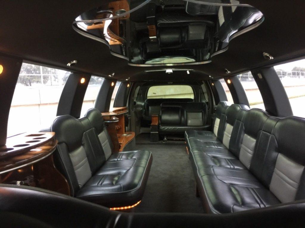 custom 2000 Ford Expedition Executive Limousine