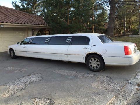 well maintained 2008 Lincoln Town Car limousine for sale
