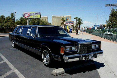 smooth running 1989 Lincoln Town Car Limousine for sale