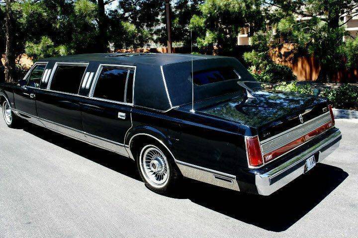 smooth running 1989 Lincoln Town Car Limousine