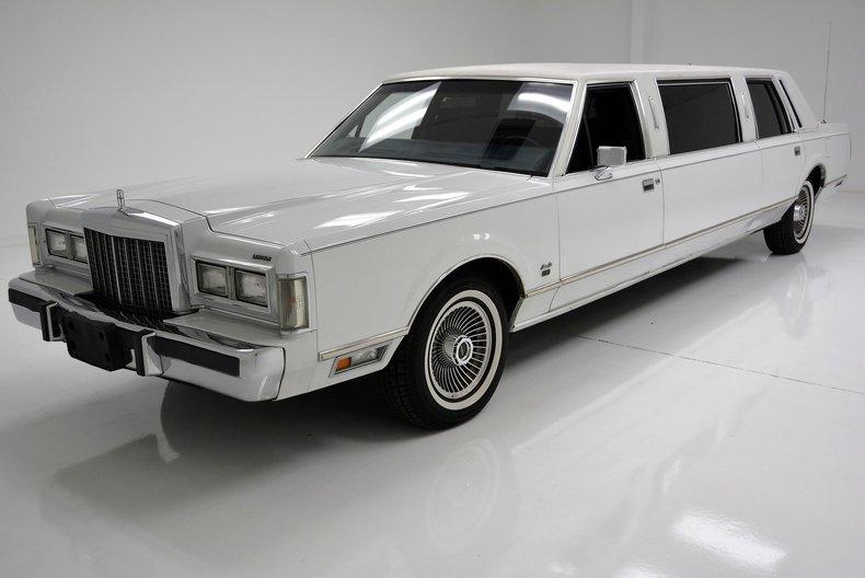 time capsule 1985 Lincoln Town Car Limousine