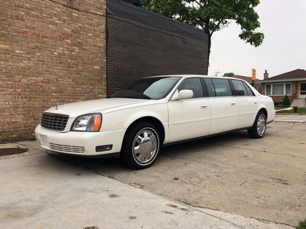 great shape 2000 Cadillac DTS Limousine