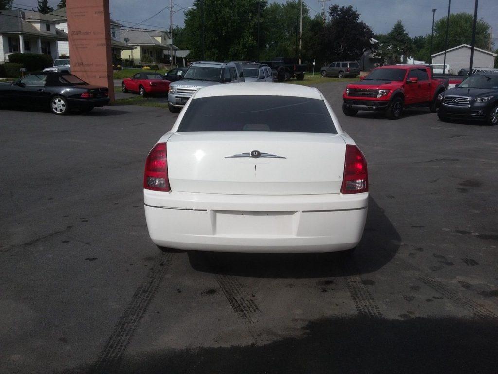 minor imperfections 2005 Chrysler 300 Series LIMOUSINE