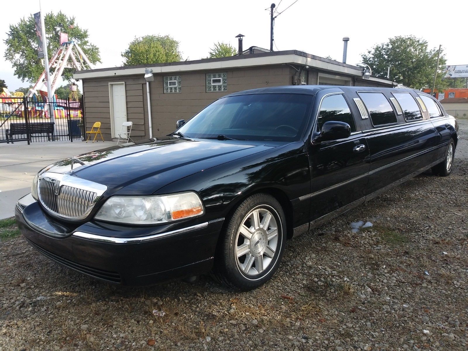 Lincoln town car limousine