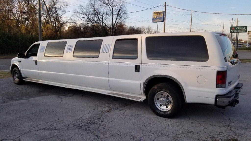 loaded 2005 Ford Excursion limousine