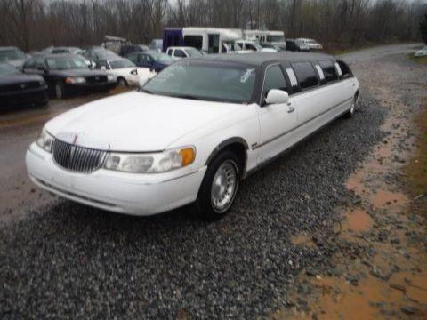 solid 2000 Lincoln Town Car LIMOUSINE for sale