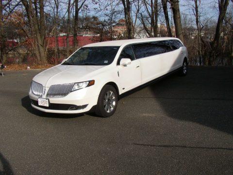 low miles 2016 Lincoln Town Car Limousine for sale