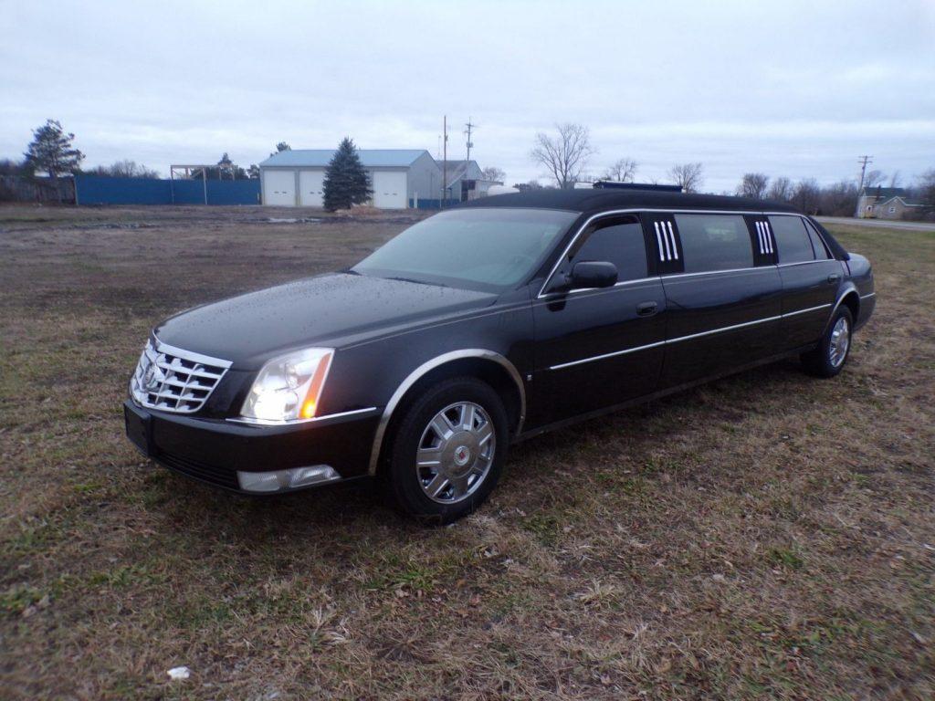 Well Maintained 2007 Cadillac DTS Professional limousine