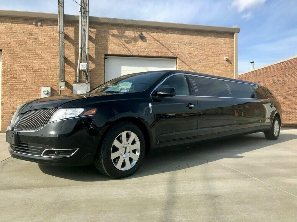 great shape 2015 Lincoln MKT Executive limousine