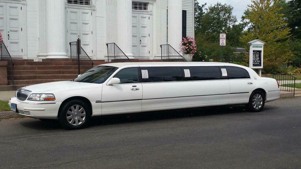 great shape 2004 Lincoln Limousine