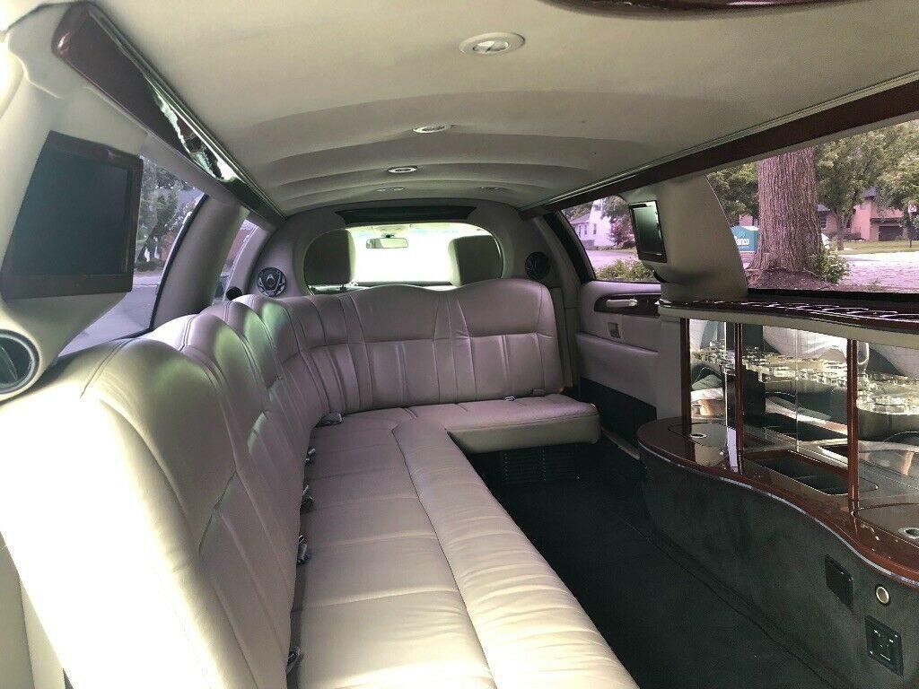 well serviced 2011 Lincoln Town Car Limousine
