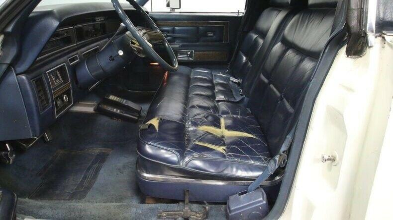 classic 1975 Lincoln Continental Limousine