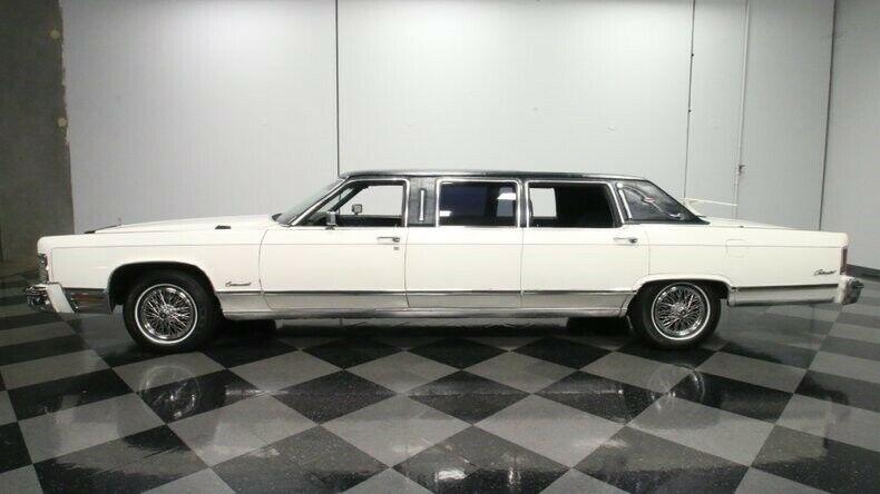 classic 1975 Lincoln Continental Limousine