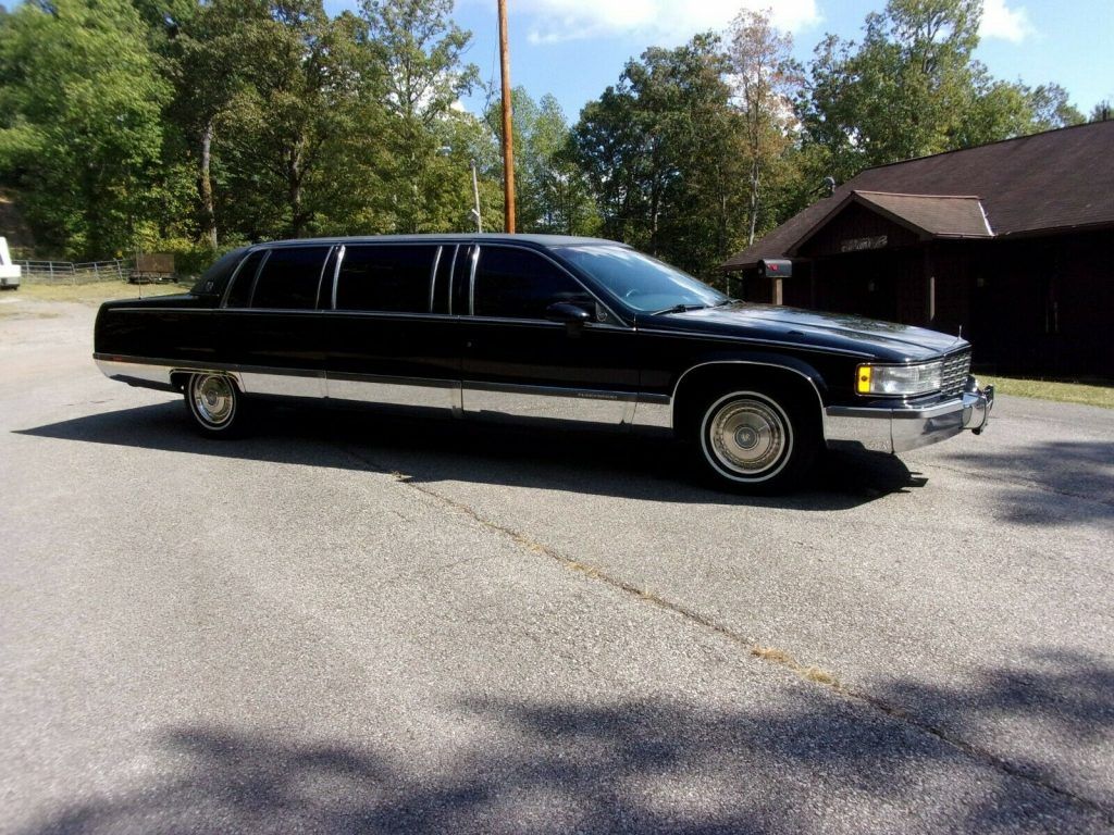 everything works 1993 Cadillac Fleetwood limousine