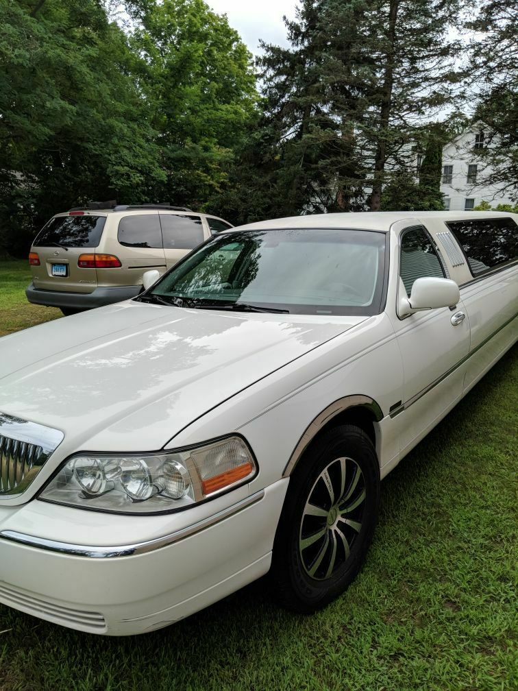 New Engine 2006 Lincoln Town Car Limousine