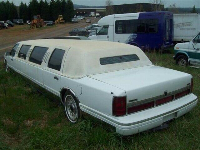 solid 1996 Lincoln Town Car Executive Limousine