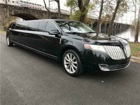 clean 2012 Lincoln MKT Limousine for sale