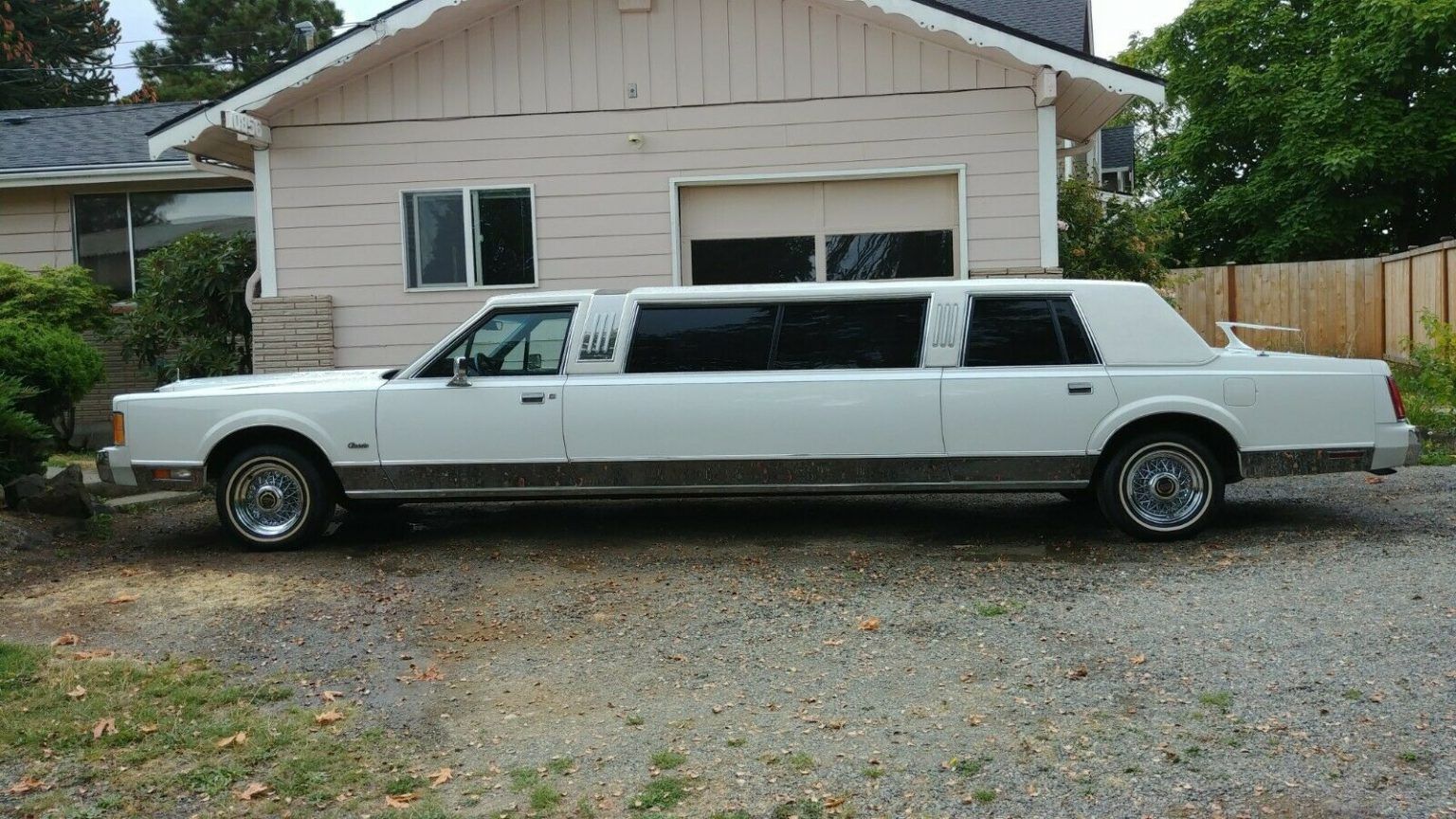 1989 lincoln town car limousine for sale