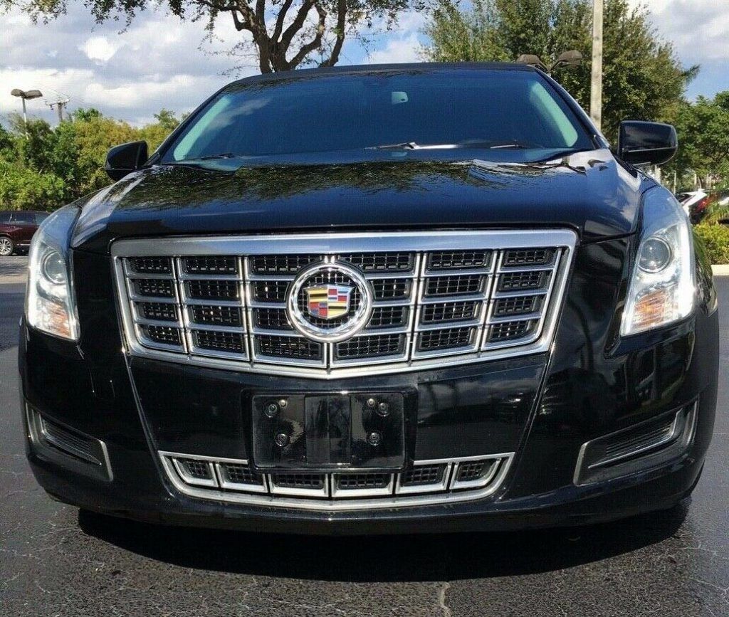 nice and clean 2014 Cadillac Eagle Coach Builder Limousine
