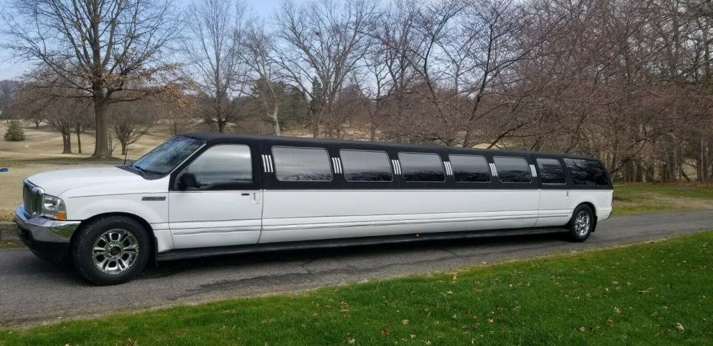 strong 2002 Ford Excursion Limousine