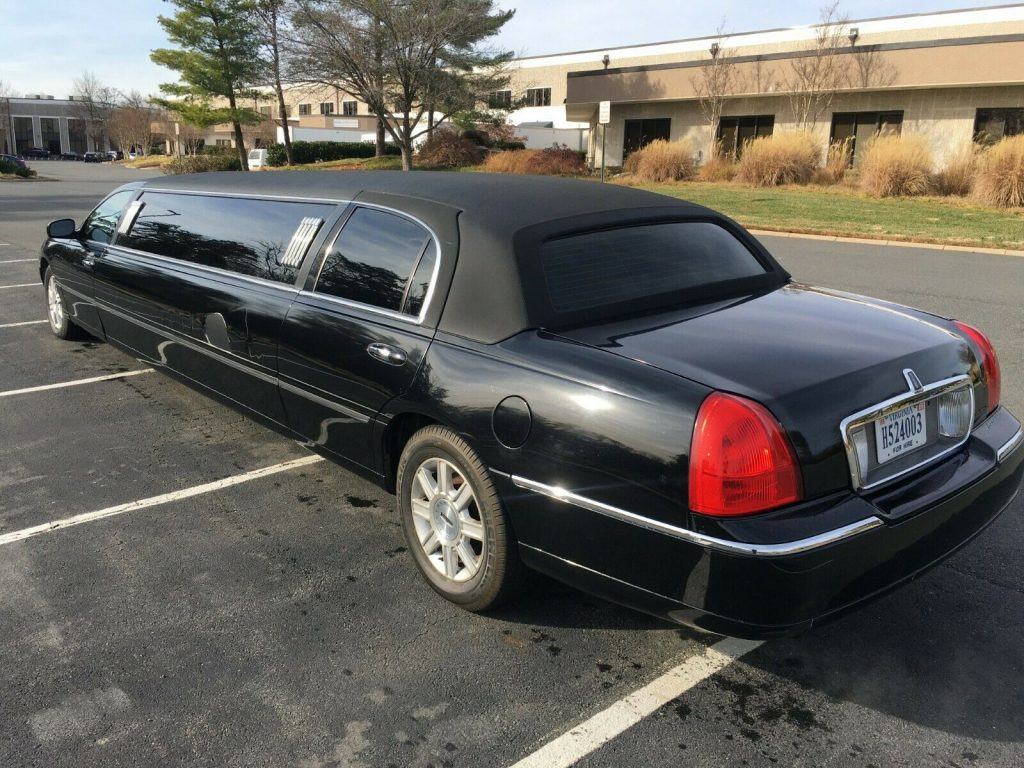 great shape 2007 Lincoln Town Car EXECUTIVE Limousine