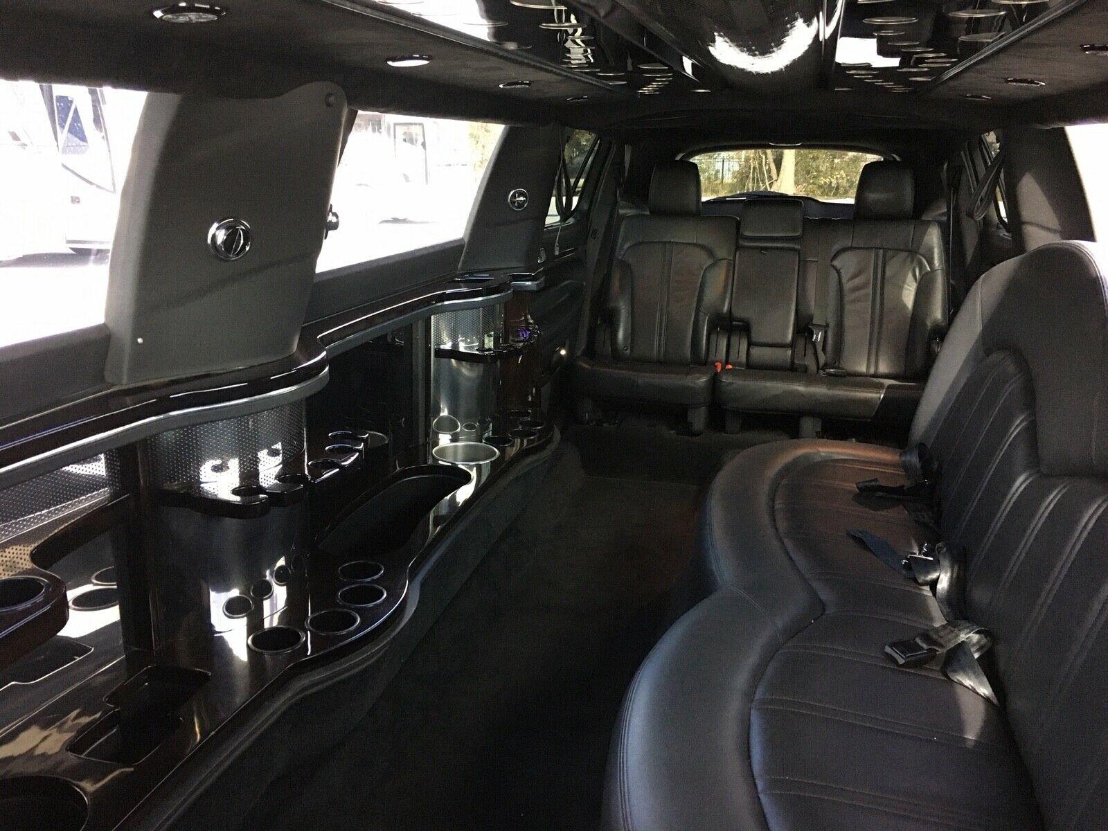 very nice 2014 Lincoln MKT Limousine