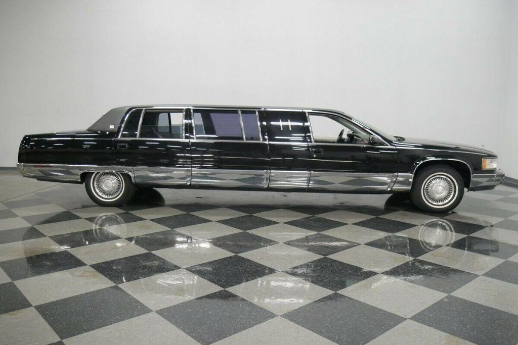 1995 Cadillac Fleetwood Limousine [ultra low mileage]