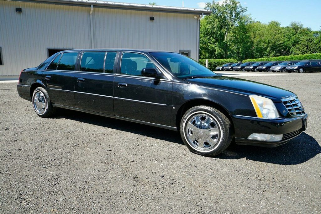 2007 Cadillac DTS Superior Coach Limousine [well optioned]