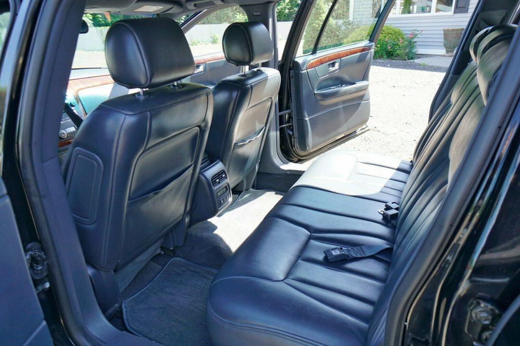 2007 Cadillac DTS Superior Coach Limousine [well optioned]