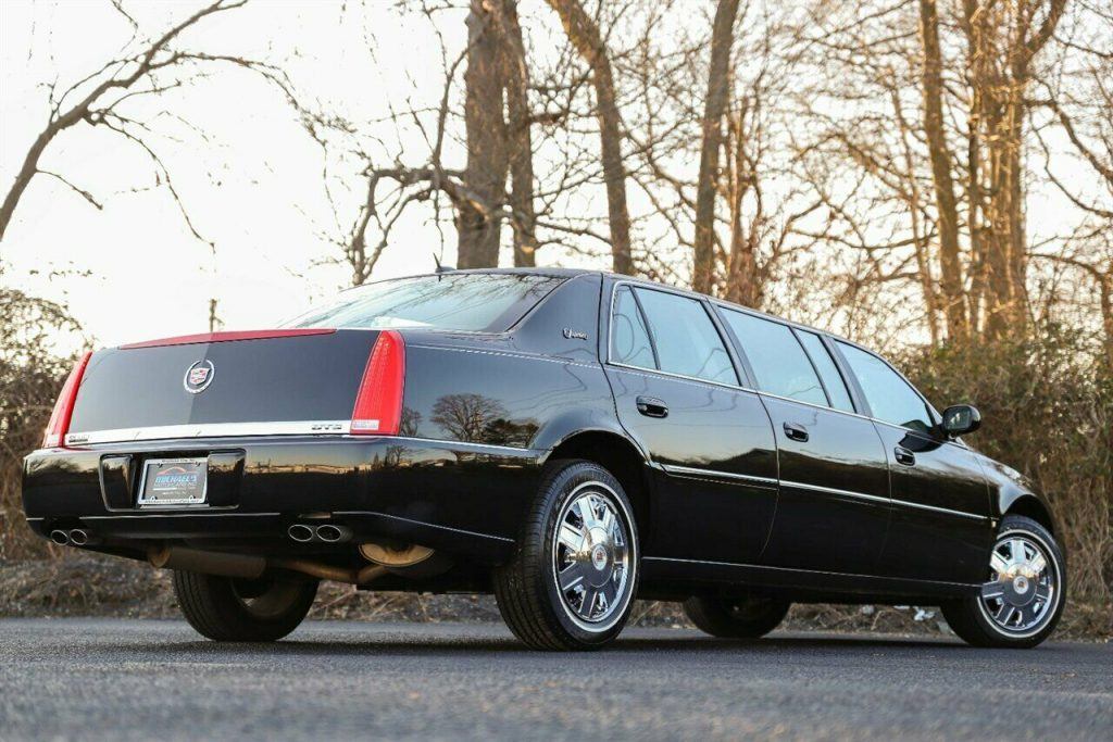 2008 Cadillac DTS Limousine [mint Caddy]