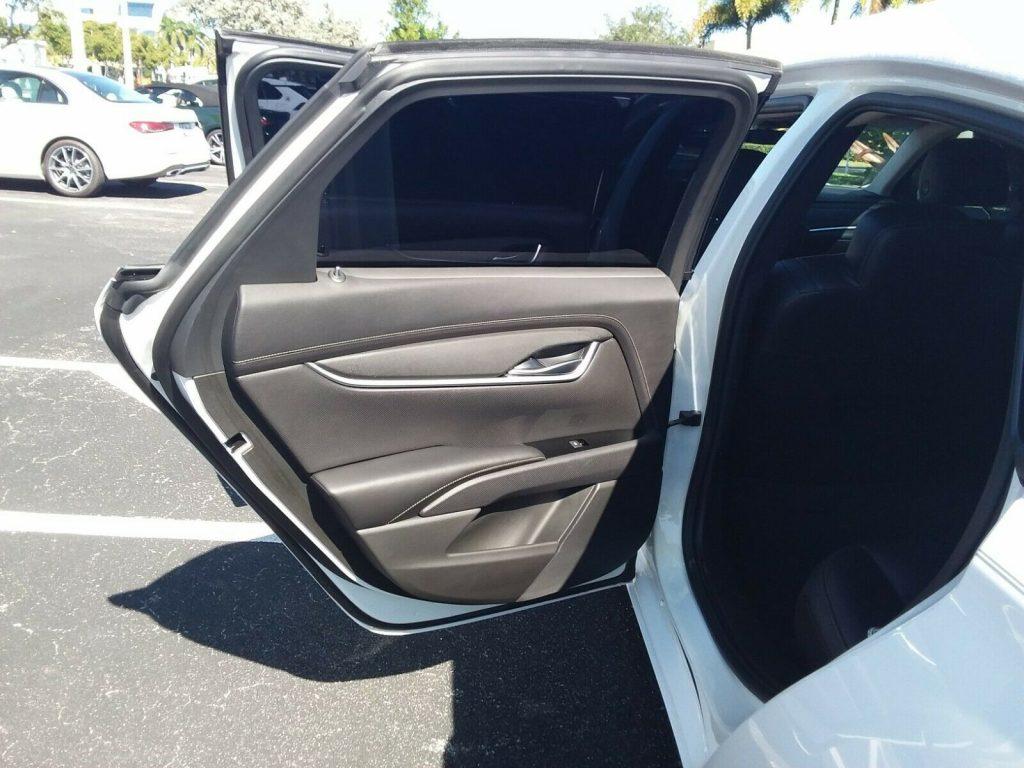 2018 Cadillac Eagle Limousine [pristine shape]