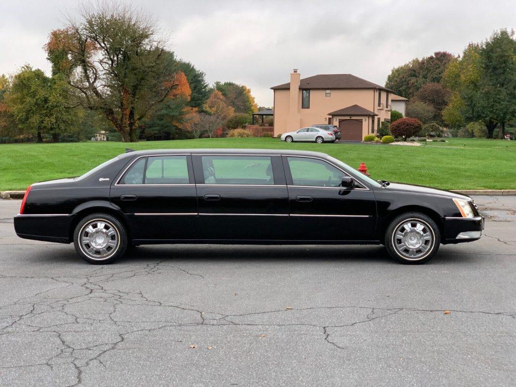 2010 Cadillac DTS limousine [extremely clean]