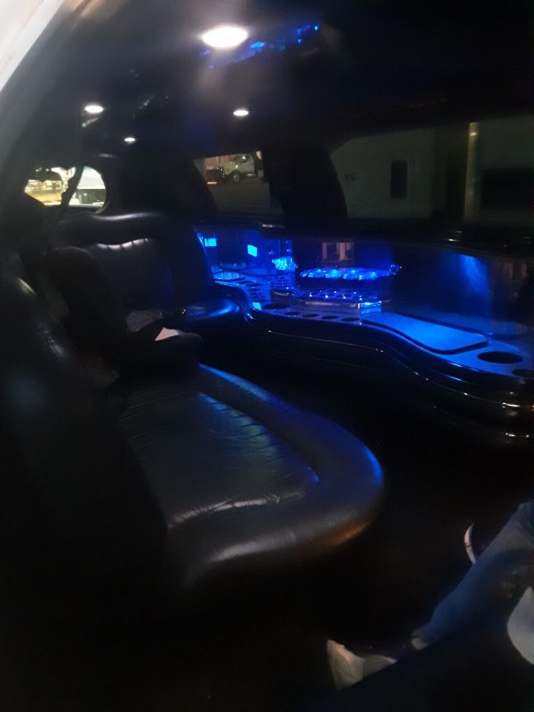 2006 Lincoln Town Car 28ft Stretch limousine [great running]